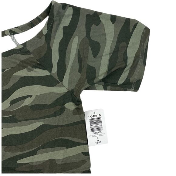 TORRID WOMEN'S Green Camo Boat Neck Super Soft Favorite Tunic US 2X - Picture 6 of 9